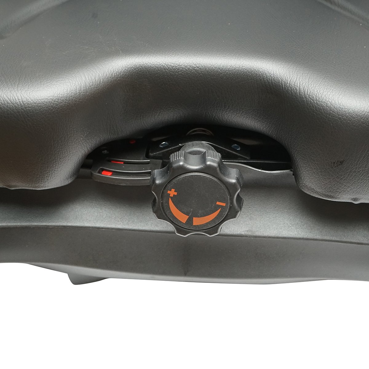Scaun universal reglabil pentru tractor cu centura de siguranta si cotiere 610x390mm